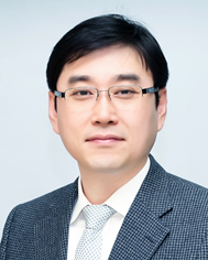 Woo-Kie Min